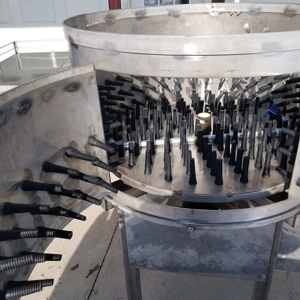 Plucker with door in open position