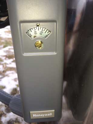 Honeywell aquastat