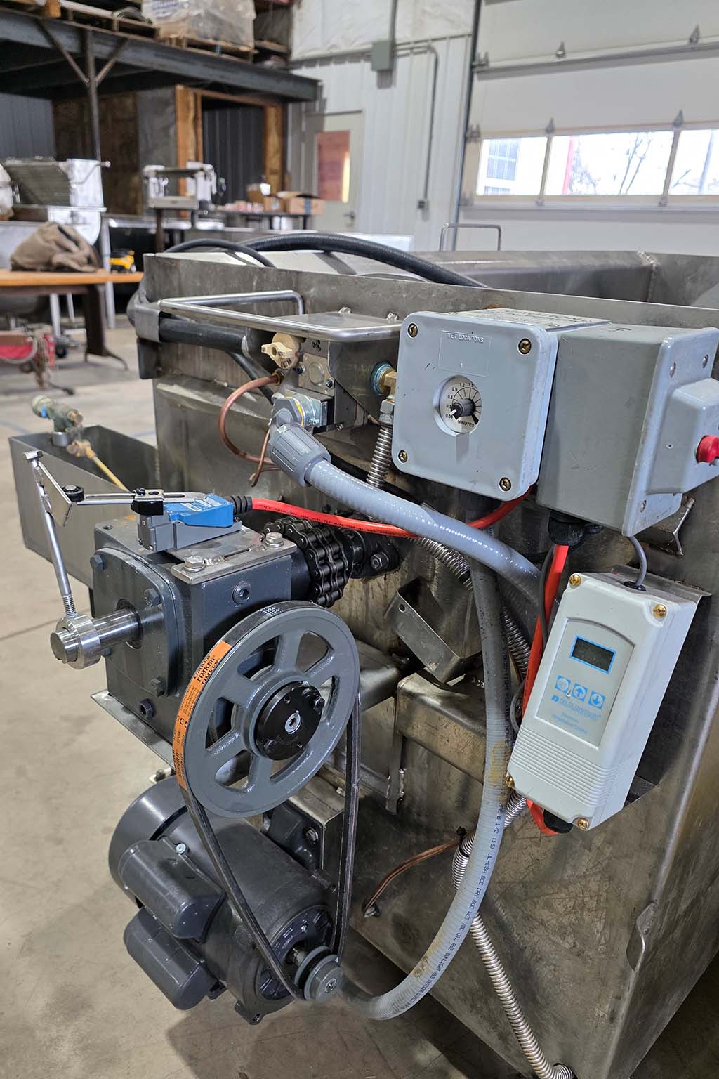 side view of poultry man scalder showing motor
